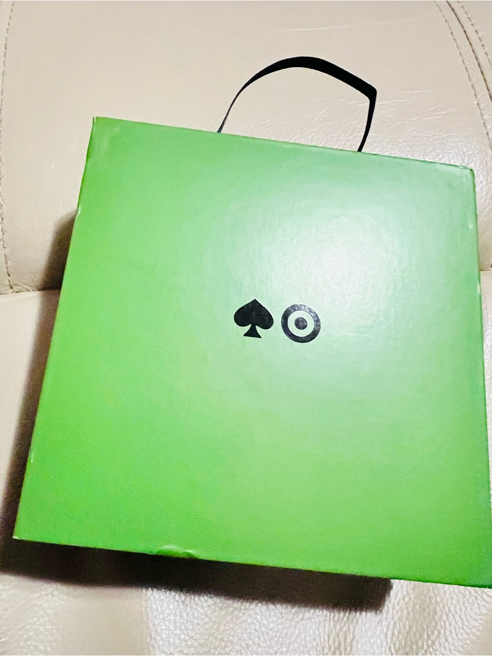 kate spade Sunglasses, Daisy & Cup 3-Pair Earring Set - Green, White, Blue. NWT - Picture 6 of 7